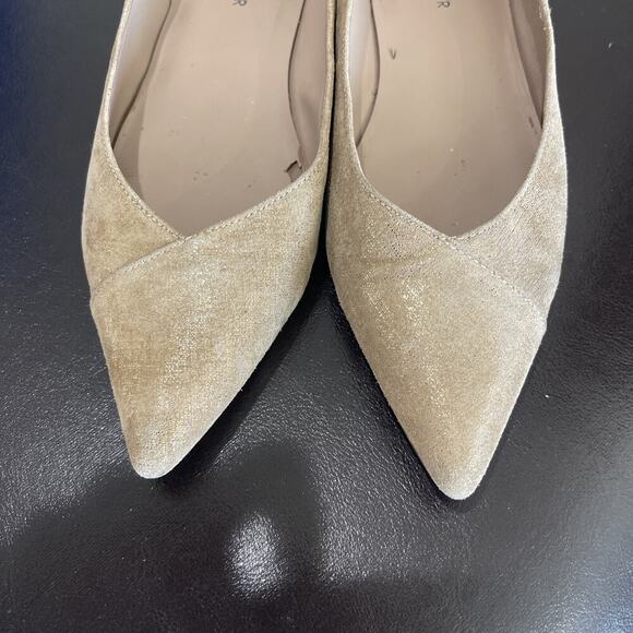 Donald J. Pliner Shimmering Gold Pointed Flats - Picture 5 of 12